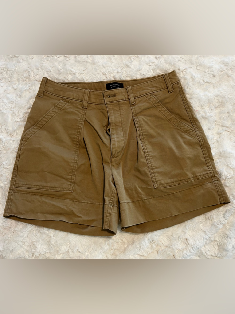 Banana Republic Olive-Tan Bermuda Cargo Shorts